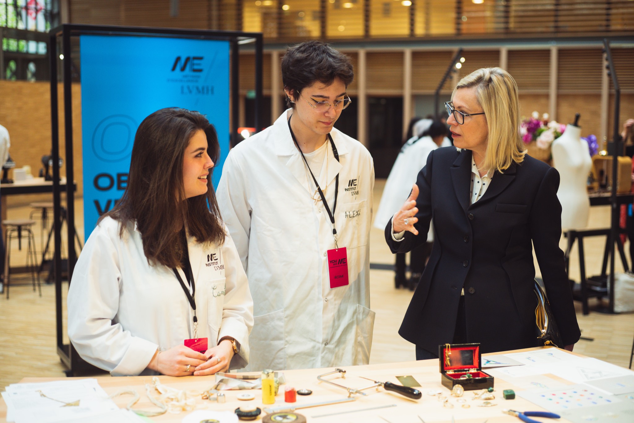 Chantal Gaemperle in conversation with two apprentices of the LVMH Institut des Métiers d’Excellence